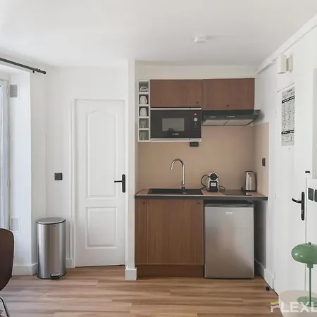 Appartement Charming 21m In 20 With Shared Terrace *